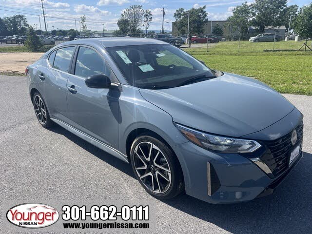 2025 Nissan Sentra SR FWD