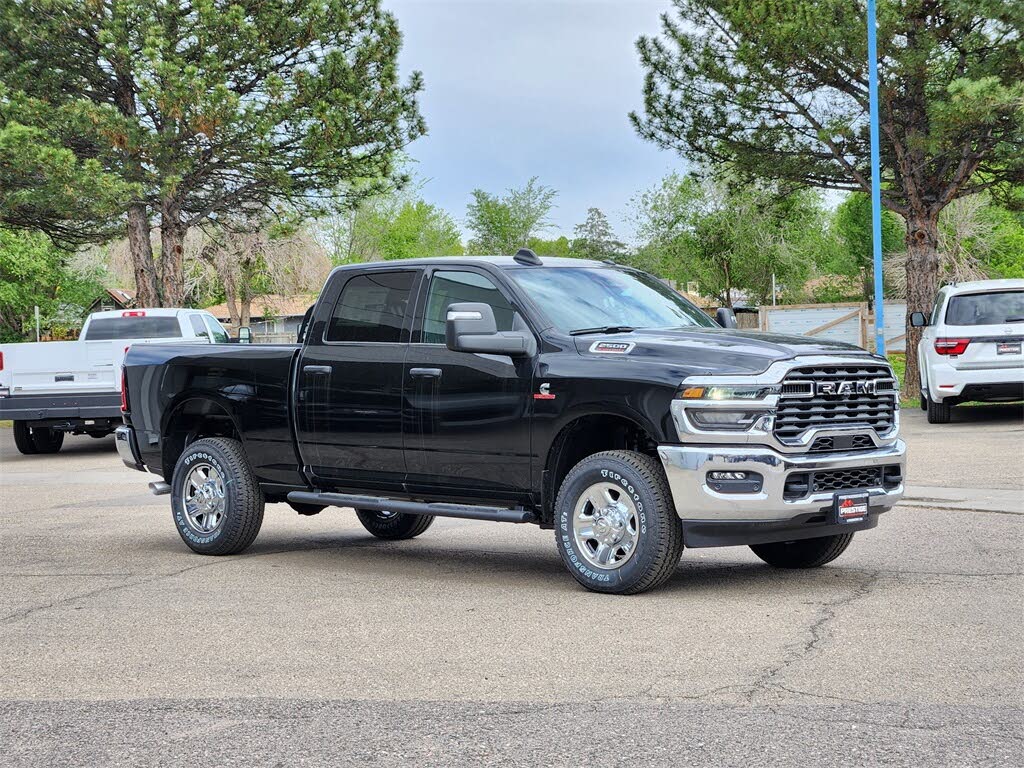 2025 RAM 2500 Tradesman Crew Cab 4WD