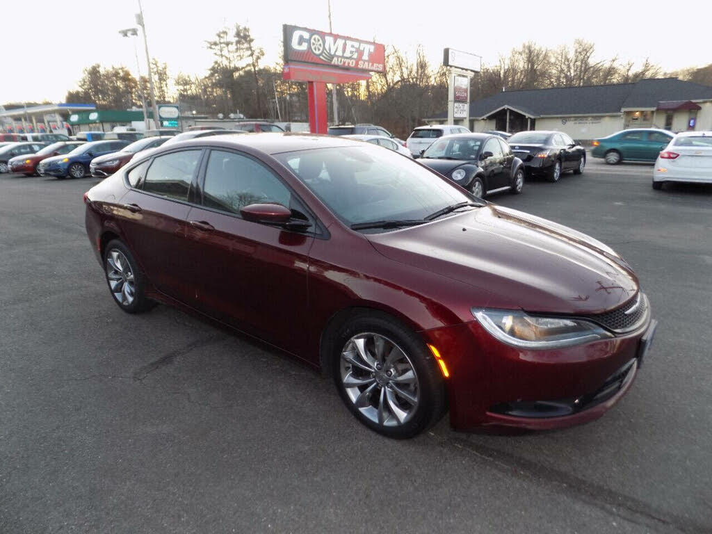 2016 Chrysler 200 S Sedan AWD
