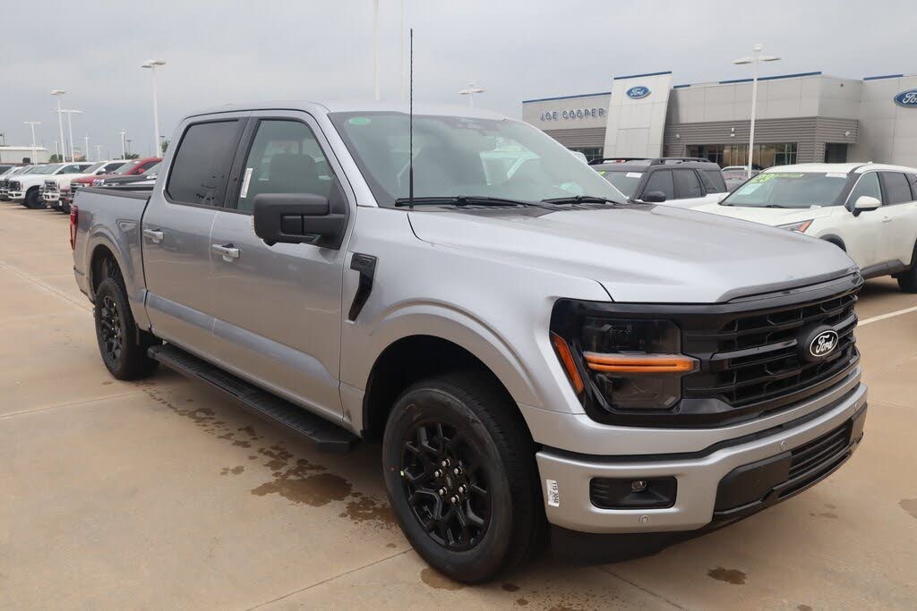 2025 Ford F-150 XLT SuperCrew RWD