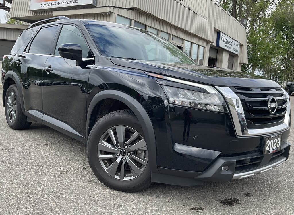 Nissan Pathfinder SV 4WD 2023
