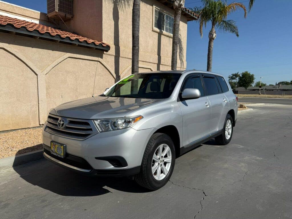 2012 Toyota Highlander SE