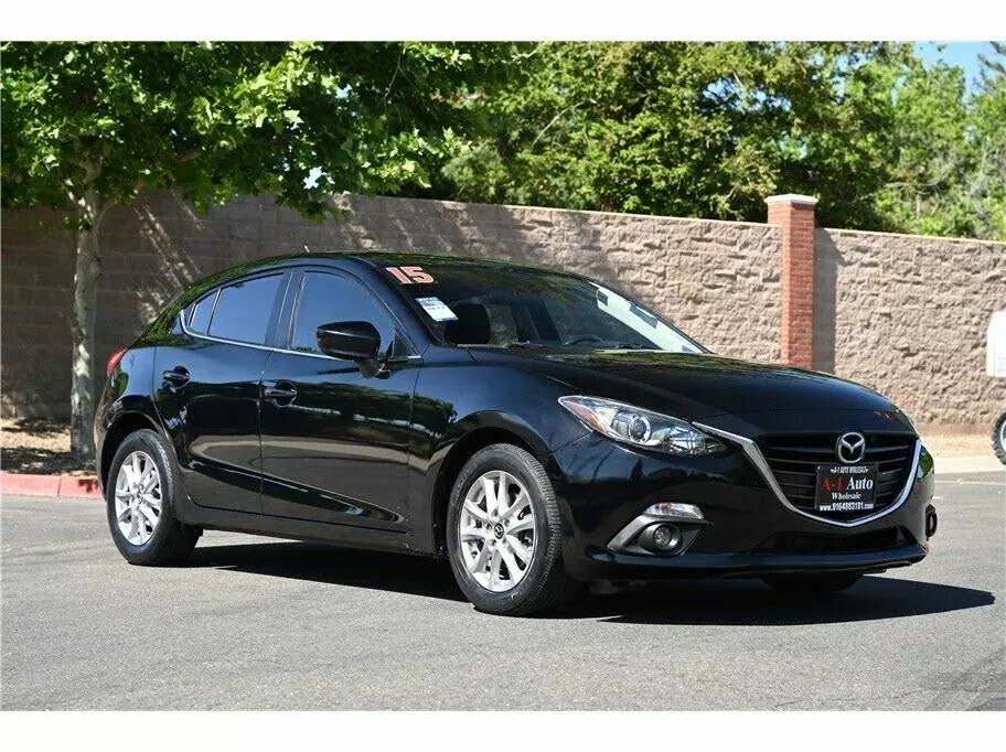 2015 Mazda MAZDA3 i Grand Touring Hatchback