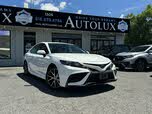 Toyota Camry SE FWD
