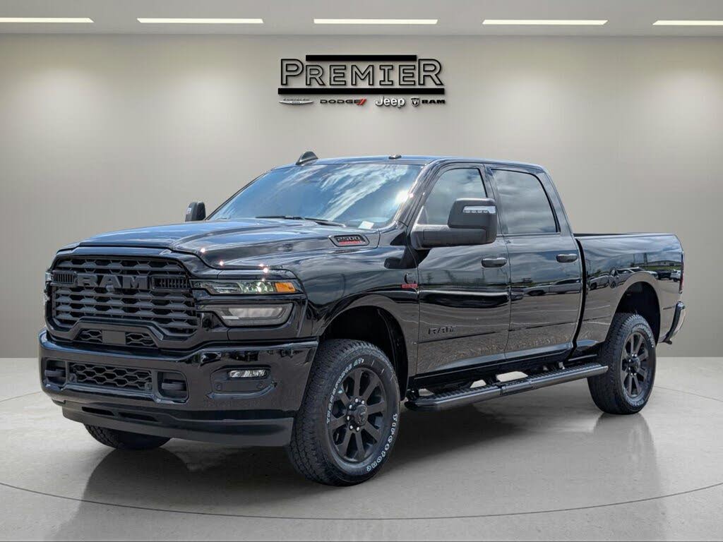 2025 RAM 2500 Big Horn Crew Cab 4WD