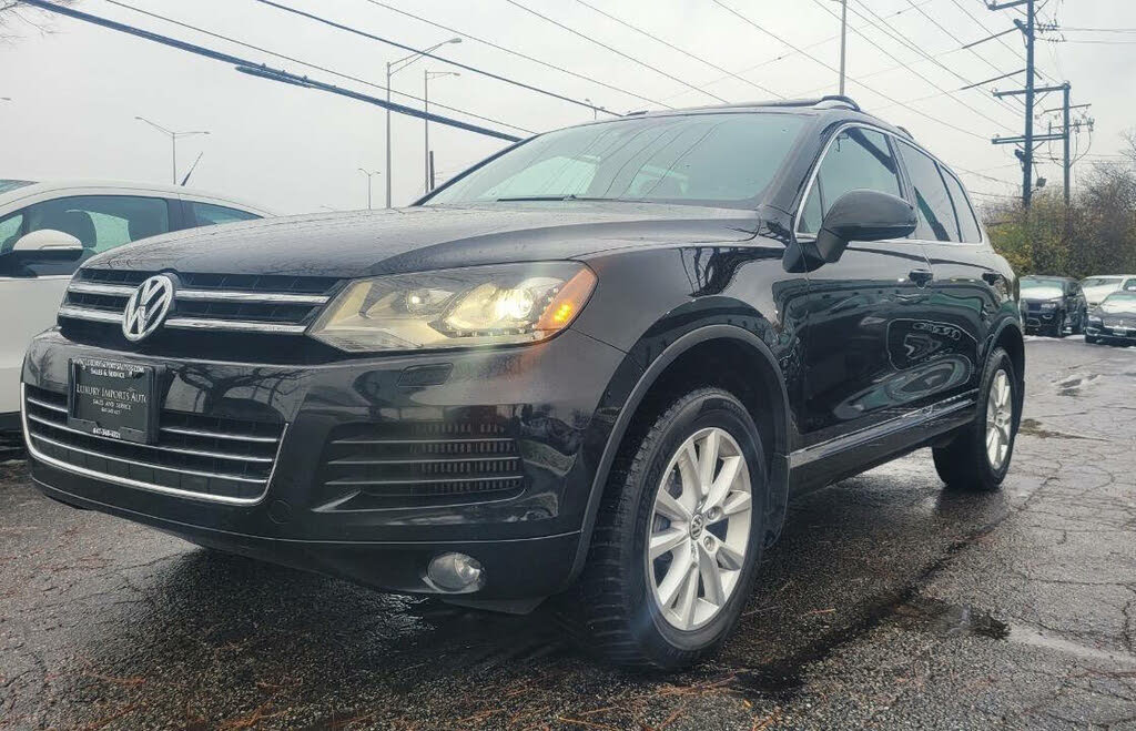 2014 Volkswagen Touareg TDI Sport with Nav