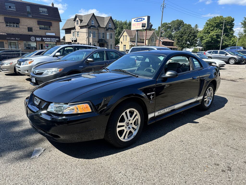 2002 Ford Mustang Coupe