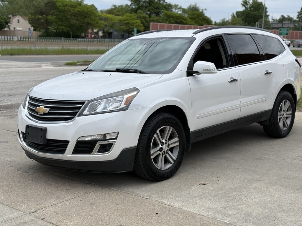 2017 Chevrolet Traverse 2LT AWD