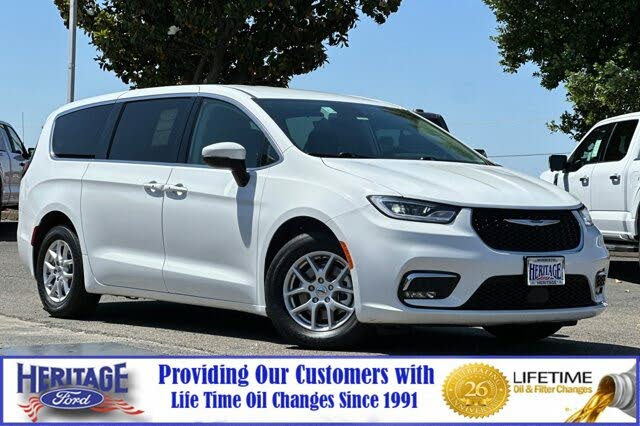 2023 Chrysler Pacifica Touring L FWD