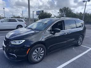 Chrysler Pacifica Hybrid Touring L FWD