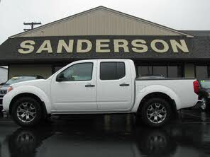 Nissan Frontier SV Crew Cab 4WD