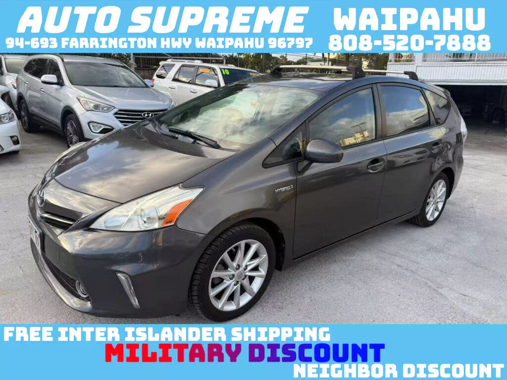 2014 Toyota Prius v Two FWD