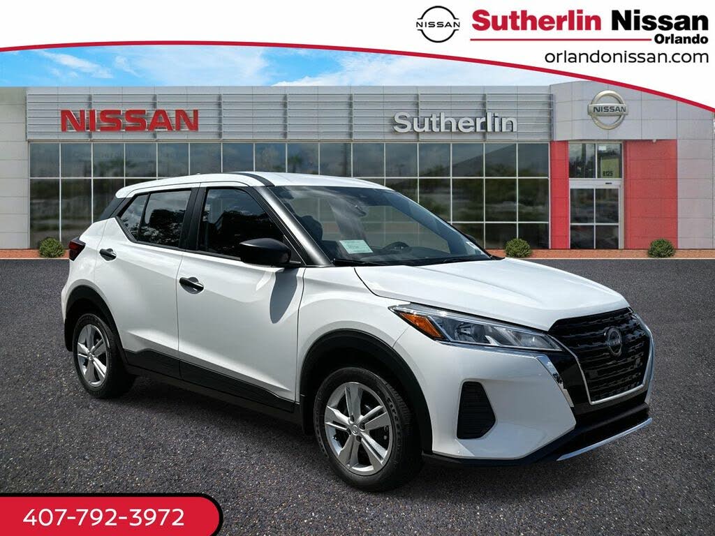 2025 Nissan Kicks Play S FWD