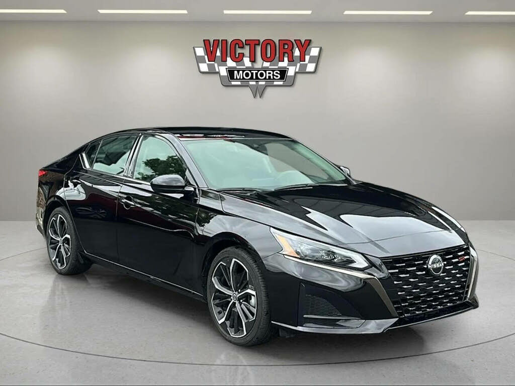 2023 Nissan Altima 2.5 SR FWD
