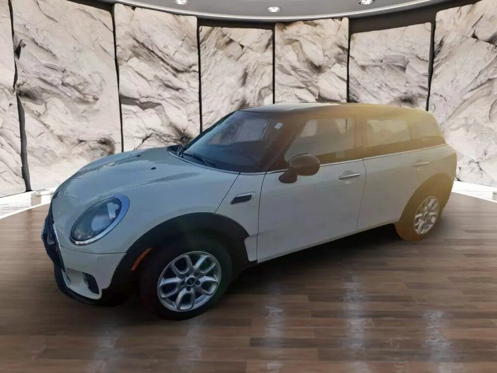 2016 MINI Cooper Clubman FWD
