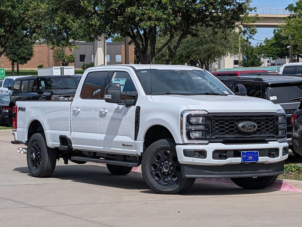 2025 Ford F-350 Super Duty Lariat Crew Cab 4WD