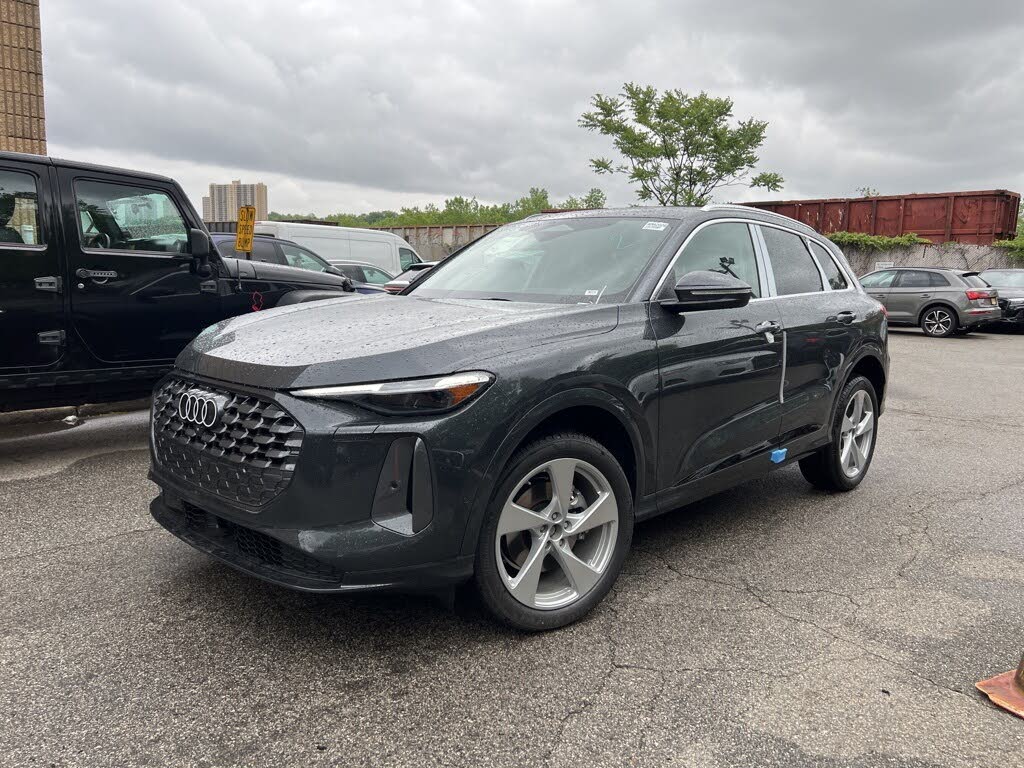 2025 Audi Q5 quattro Premium Plus 40 TFSI