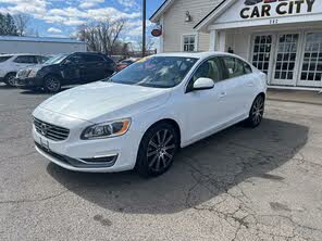 Volvo S60 T5 Inscription Platinum AWD