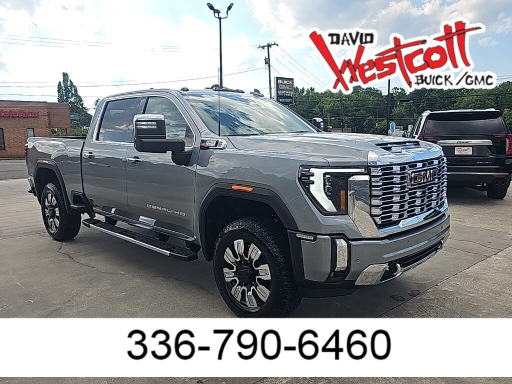 2025 GMC Sierra 2500HD Denali Crew Cab 4WD