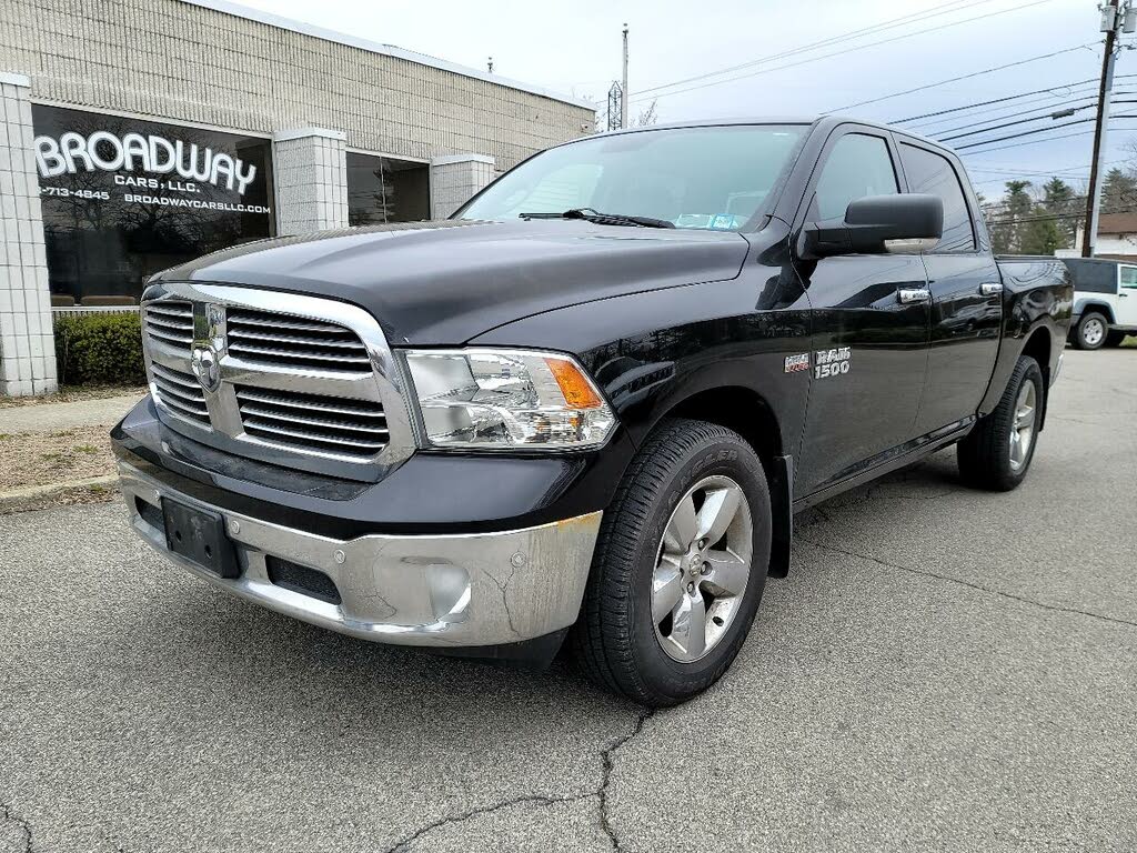2014 RAM 1500 SLT Crew Cab 4WD