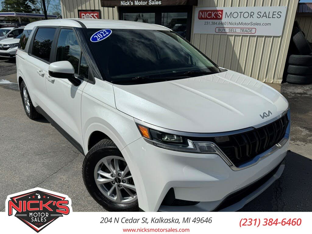 2022 Kia Carnival LX FWD