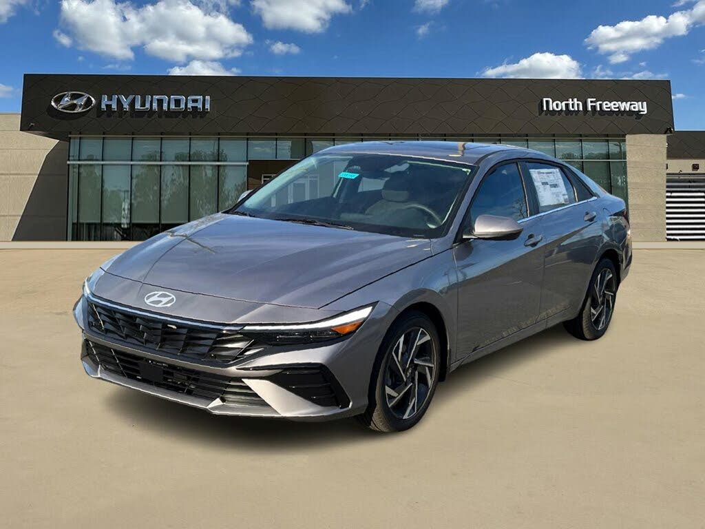 2025 Hyundai Elantra SEL Convenience FWD