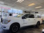 Nissan Titan PRO-4X Crew Cab 4WD