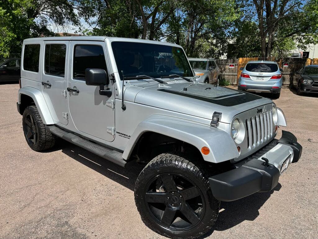 2012 Jeep Wrangler Unlimited Sahara 4WD