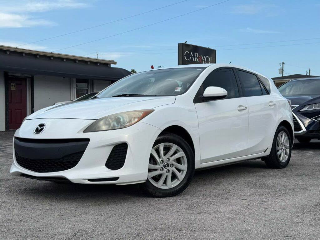 2013 Mazda MAZDA3 i Touring Hatchback