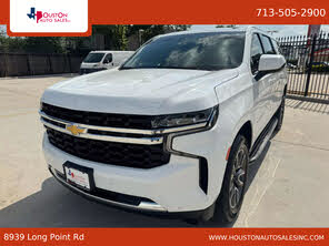 Chevrolet Suburban LS RWD