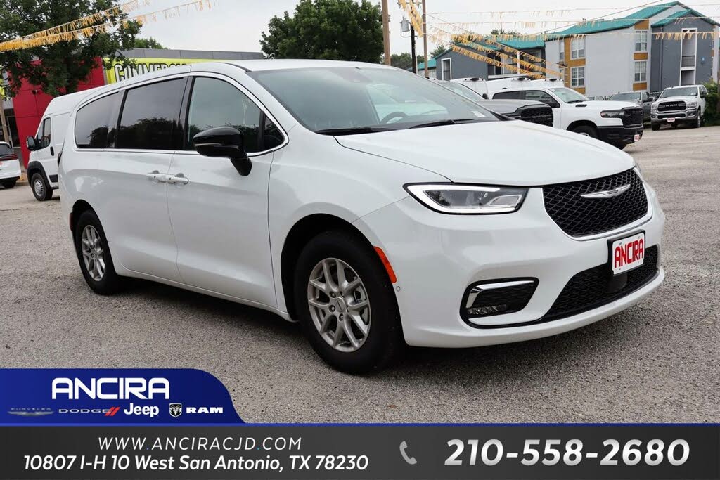 2025 Chrysler Pacifica Select FWD