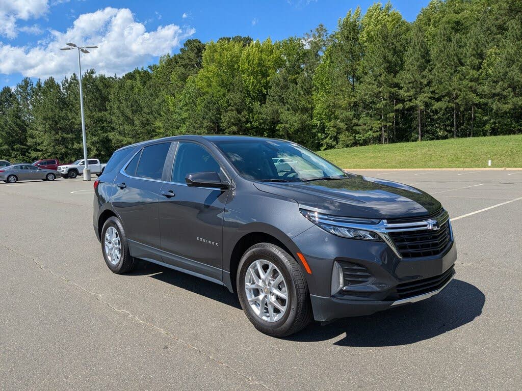 2023 Chevrolet Equinox LT FWD with 1LT
