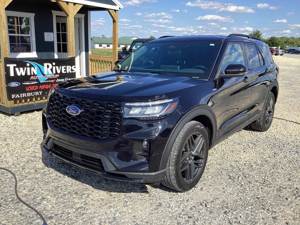 2025 Ford Explorer ST-Line AWD