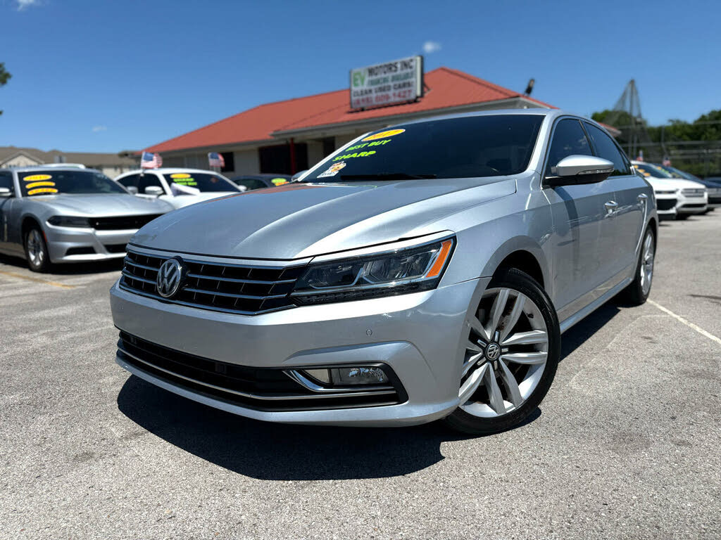 2017 Volkswagen Passat 1.8T SEL Premium