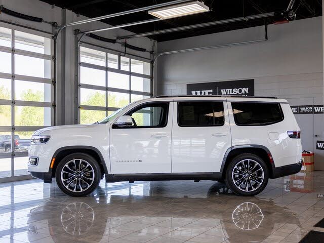 2022 Jeep Wagoneer Series III 4WD