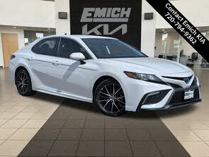 Toyota Camry Hybrid SE FWD