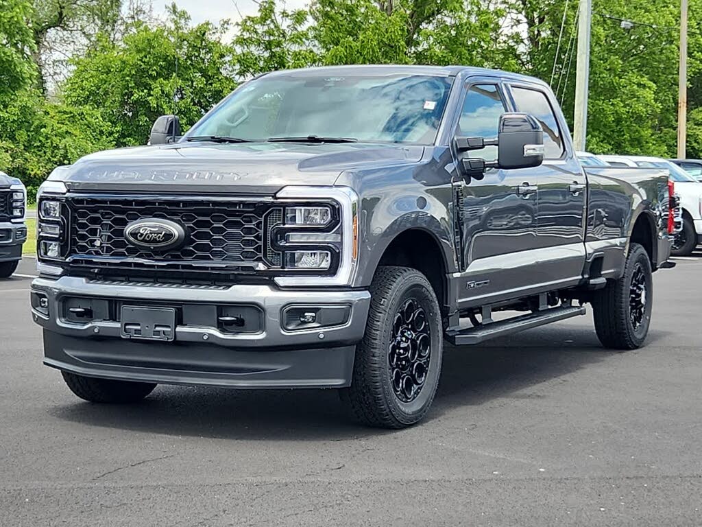 2025 Ford F-250 Super Duty Lariat Crew Cab 4WD