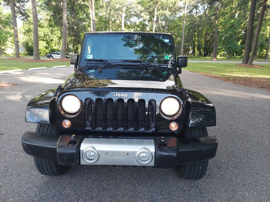 2015 Jeep Wrangler Unlimited Sahara 4WD