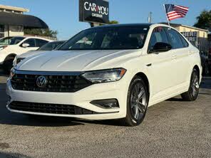Volkswagen Jetta R-Line FWD