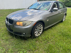 BMW 3 Series 328i xDrive Sedan AWD