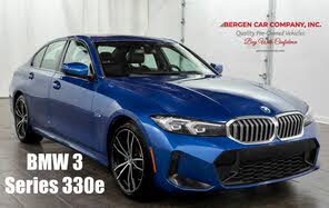 BMW 3 Series 330e Hybrid Plug-in RWD