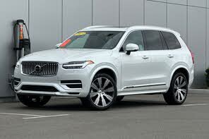 Volvo XC90 Recharge T8 Plus Bright Theme 7-Passenger eAWD
