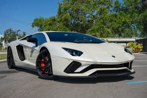 Lamborghini Aventador LP 740-4 S