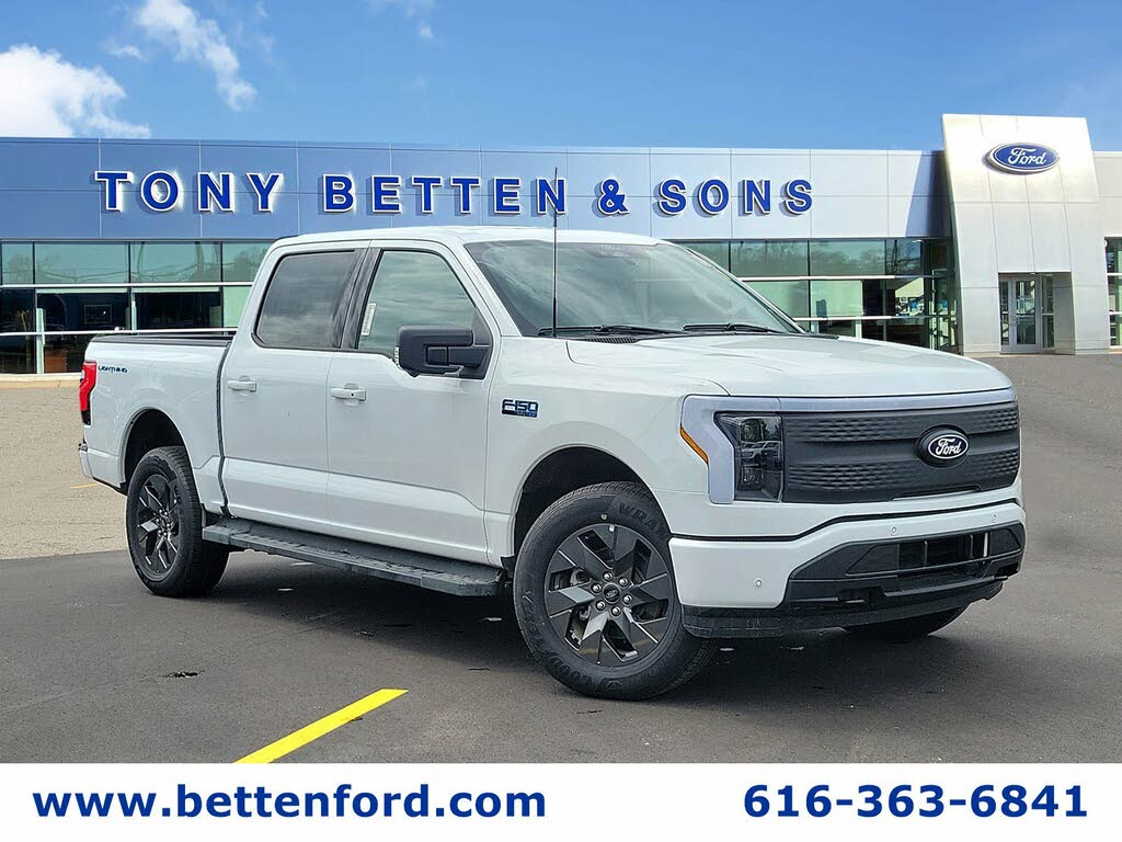 2025 Ford F-150 Lightning Flash SuperCrew AWD