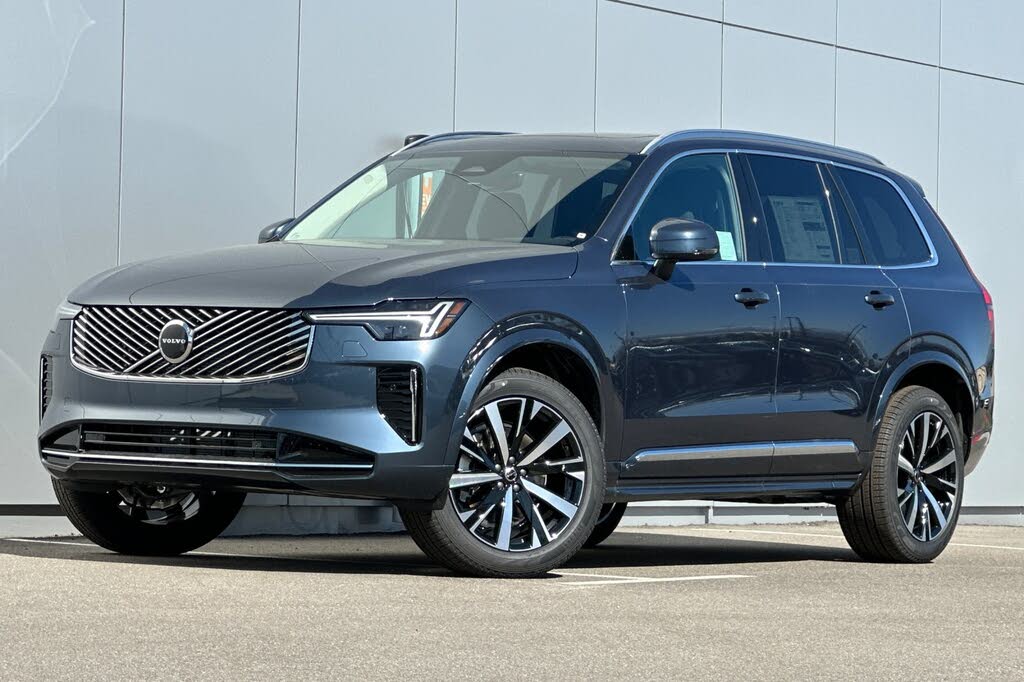2025 Volvo XC90 B6 Core Bright Theme AWD