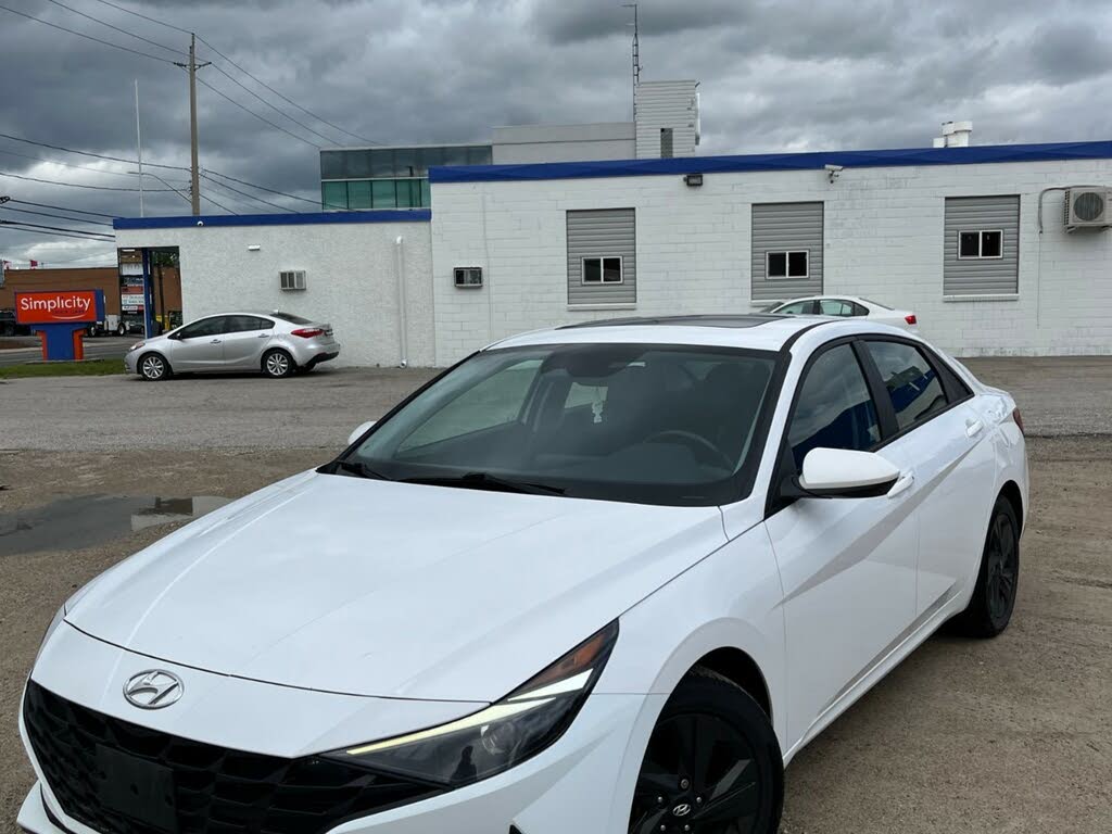 2021 Hyundai Elantra Preferred FWD