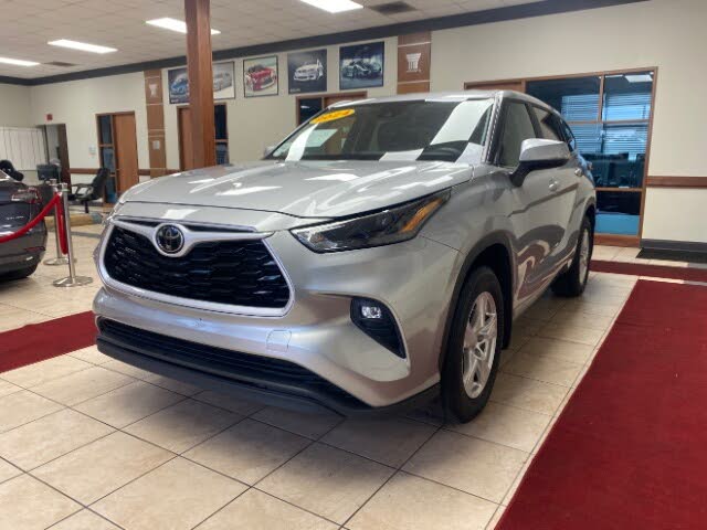 2024 Toyota Highlander LE AWD