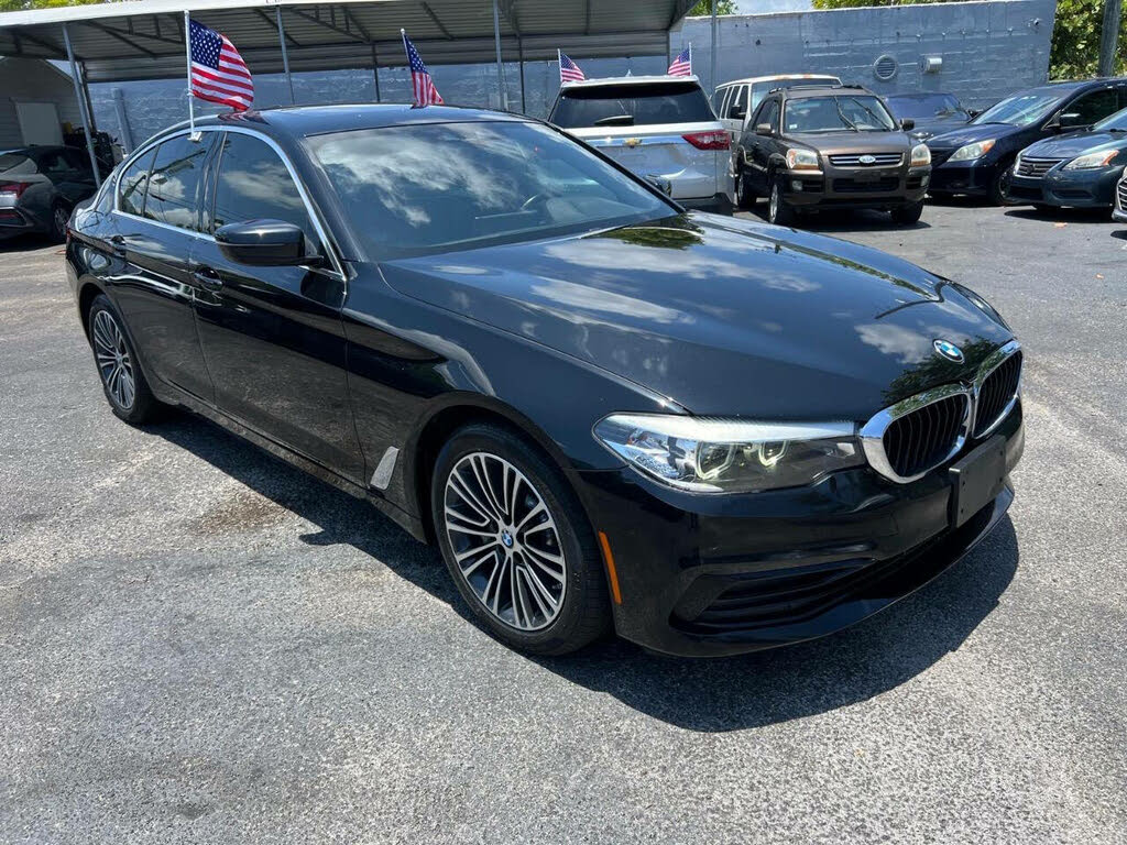 2018 BMW 5 Series 530i Sedan RWD
