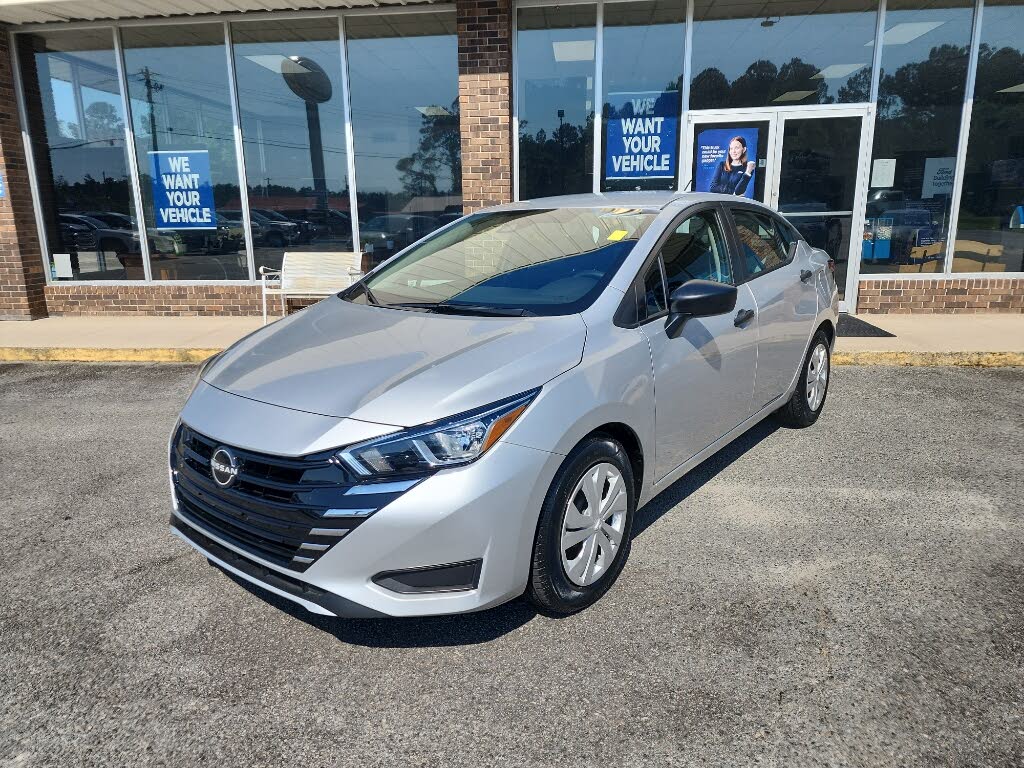2024 Nissan Versa S FWD