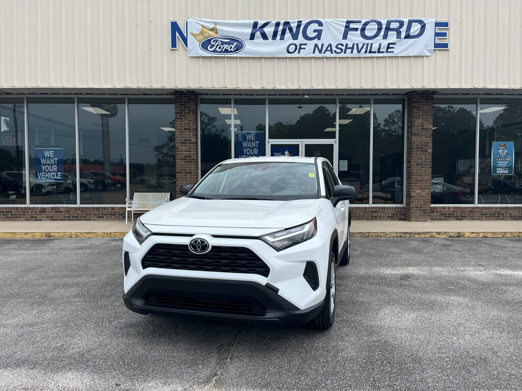 2024 Toyota RAV4 LE FWD